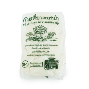 เส้นใหญ่ก๋วยเตี๋ยว ตราดอกบัว 1 kg.